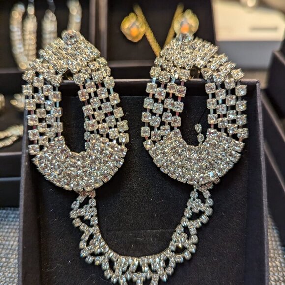 Crystal Rhinestone Choker & Earrings Set - Picture 6 of 6